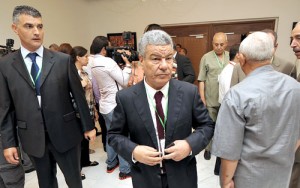 Des membres du Bureau politique et du Comité central du FLN appellent Bouteflika à "destituer" Saâdani