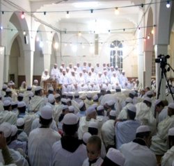 Sellal préside la célébration officielle du Mawlid-Ennabaoui à Ghardaia 