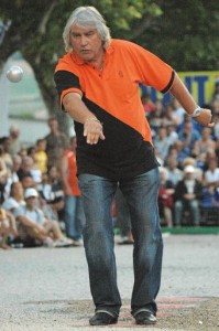 Blida: la triplette de Marco Foyot (France) remporte le tournoi international de pétanque