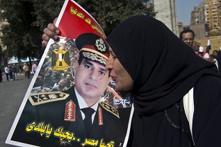 Egypte : L'armée mandate Sissi pour se présenter à la présidence