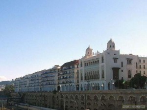 La délégation de Belayat dépose sa demande à la wilaya d'Alger