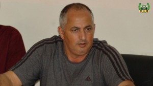 Ligue 1 : le président du MO Béjaia envisage des ''sanctions financières'' contre ses joueurs 