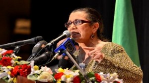  Louisa Hanoune contre le "régionalisme qui menace de diviser le pays"
