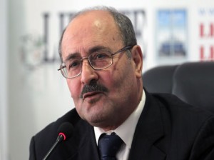 Le général Yala: "Si des officiers à la retraite sortent de leur réserve, ils le font par patriotisme et par fidélité aux martyrs"
