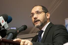 Makri :"si j’étais le fils de Bouteflika, je n’accepterai pas qu’on lui inflige une telle humiliation"