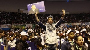  Bouteflika promet une "république rénovée"