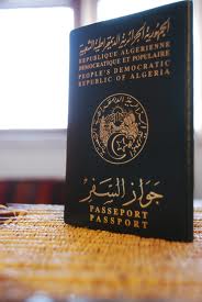 La durée de la validité du passeport algérien est fixée à 10 ans