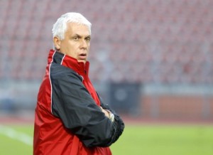 Ligue 1 - USM Alger: confiance renouvelée à Hubert Velud