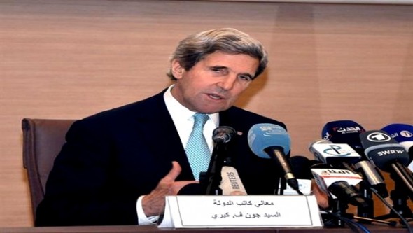 Kerry : "Travailler pour trouver des postes de travail aux jeunes algériens"