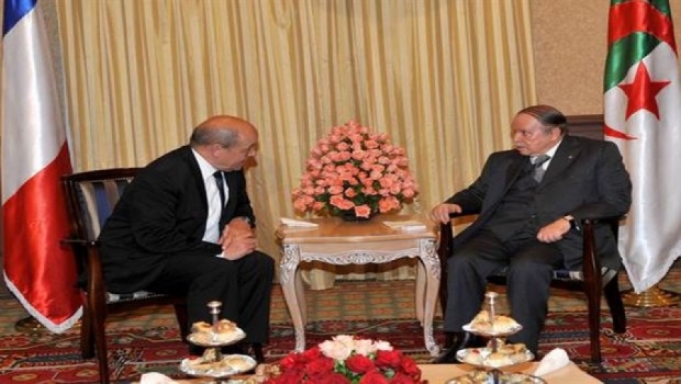 Bouteflika reçoit le ministre français de la Défense 