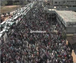 Des milliers de Syriens se pressent à l'ambassade au Liban pour élire un président