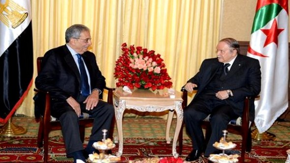 Bouteflika reçoit l'ancien SG de la Ligue arabe  