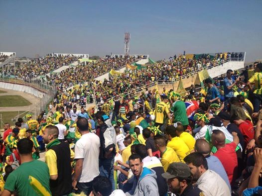 JSK-MCA : Tribunes pleines et ambiance de fête au stade Mustapha-Tchaker 