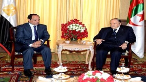 Bouteflika s'entretient avec son homologue égyptien
