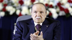 Bouteflika tente de reprendre la main dans le dossier palestinien 