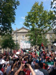 Gaza: des milliers de personnes défient l'interdiction de manifester à Paris