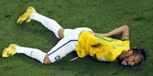 Mondial-2014 - Le Brésil veut une sanction contre Zuniga et le retrait du carton de Silva