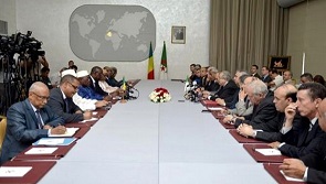 Les maliens font la paix à Alger 