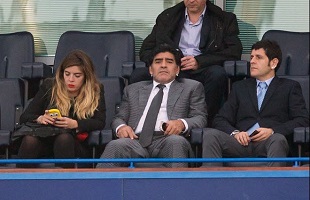 Maradona conseille l'Argentine de jouer comme l'Algérie face à l'Allemagne 