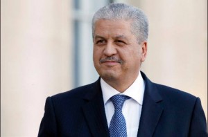 Sellal assiste à Toulon aux festivités du débarquement en Provence