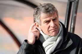 Sélection algérienne de football : Nabil Neghiz désigné adjoint de Christian Gourcuff