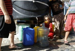 Sans eau depuis la guerre, les Gazaouis creusent des puits