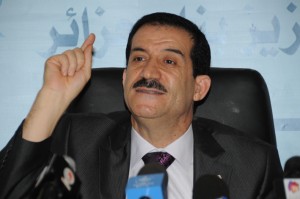 Amar Ghoul : "le président Bouteflika travaille jour et nuit et les institutions fonctionnent bien"
