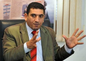 Karim Tabou : « l’Algérie connait un blocage institutionnel global et va droit dans le mur »