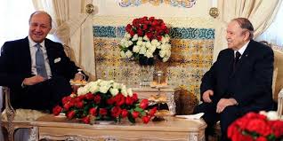 Bouteflika reçoit le ministre français des Affaires étrangères 