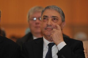 Benflis dénonce les "clientèles" du pouvoir qui cherchent à jeter le discrédit sur l’opposition