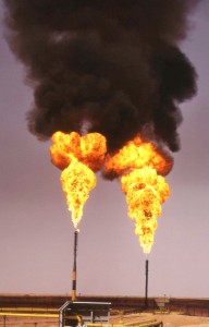 La première torche de gaz de schiste en Algérie allumée dans le bassin de l’Ahnet à Tamanrasset