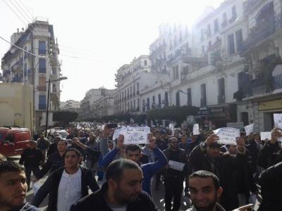 Caricatures du prophète Mohamed : Marches, rassemblements et émeutes à Alger(Actualisé)