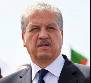 Sellal se félicite du bon déroulement des élections présidentielles en Tunisie
