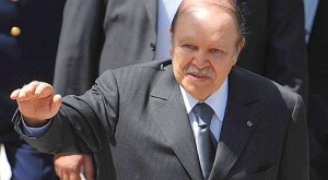 Le président Bouteflika met en garde les jeunes algériens contre les tentations "nihilistes"