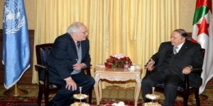 Le président Bouteflika reçoit Christopher Ross