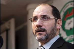 Abderrazak Makri accuse le pouvoir d’être « un danger pour le pays »