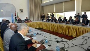 Crise en Libye: pourparlers à Alger pour une solution consensuelle