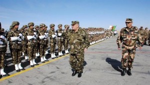 Gaz de schiste: le chef de la 6e région militaire appelle les protestataires d'In Salah au calme