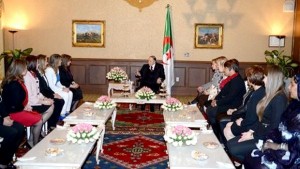 Journée de la femme: Le président Bouteflika reçoit une délégation de femmes algériennes