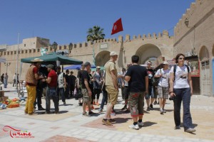 1, 3 million de touristes algériens ont visité la Tunisie en 2014