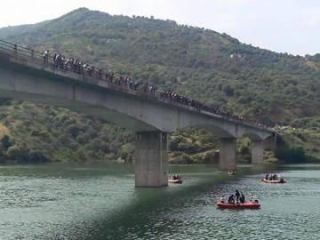 Le véhicule tombé dans le barrage de Taksebt localisé et en voie d'être repêché