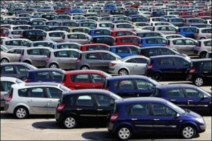 9500 voitures bloquées aux ports de Djendjen et Mostaganem pour non-conformité au nouveau cahier des charges