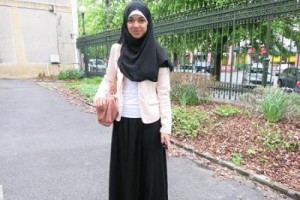 En France, Sarah. K, renvoyée de son école car sa jupe trop longue