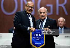 FIFA : Mohamed Raouraoua honoré par Joseph Blatter