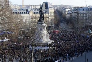 "Qui est Charlie?": un intellectuel français juge les manifestations de "xénophobes et contre l'Islam"