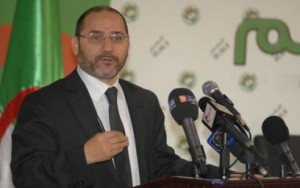 Abderrazak Makri : le cheikh Nahnah incarne l’islam du « juste milieu »