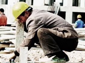 Algérie : Plus 31.000 étrangers travaillent avec des permis temporaires