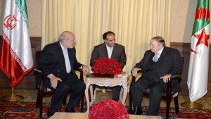 Le président Bouteflika reçoit l'envoyé spécial du président iranien