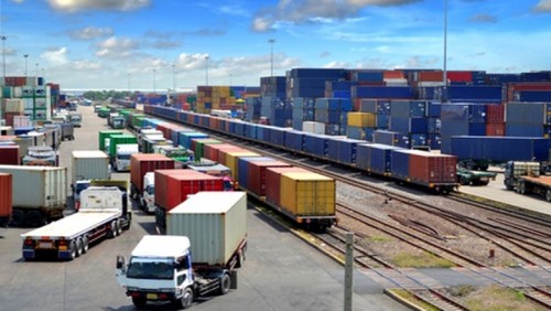 Commerce extérieur : parution de la loi introduisant les licences d'importations de marchandises (JO)