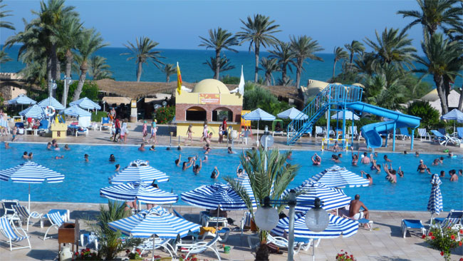 La Tunisie appelle à faciliter les opérations de transfert et de change en faveur des touristes algériens